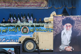 مراسم سی‌وهشتمین سالروز ارتش جمهوری اسلامی ایران